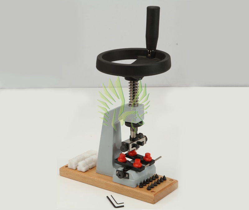 S-1924 Swiss-style Pro Watch Case Opener