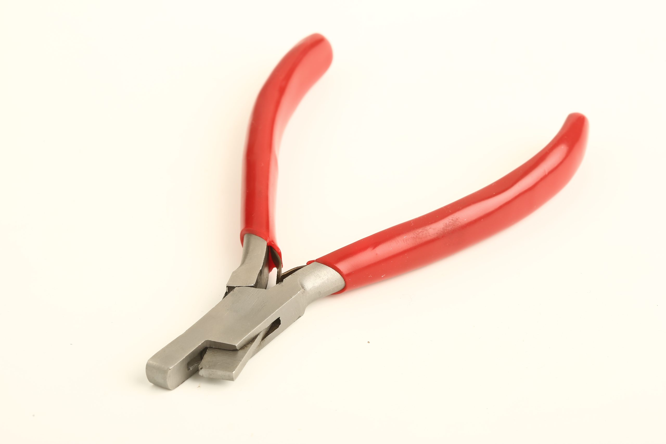 S-2281 Satina Strap Notching Pliers - Image 2